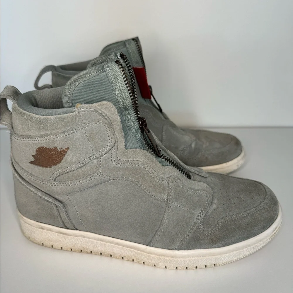 NIKE AIR JORDAN 1 HIGH Women’s Sneakers